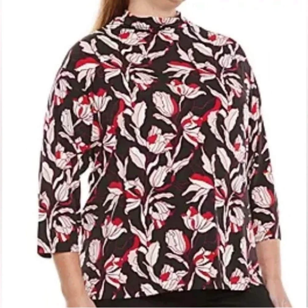 Liz Claiborne Black and Red Floral Top